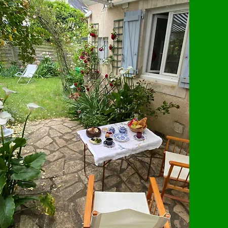 Le Charme D Maison Mancelle منزل للإقامة